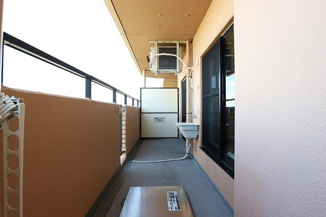 ふぁみーゆ寝屋川セントラルパーク A棟のバルコニー