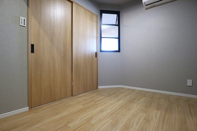 ふぁみーゆ寝屋川セントラルパーク A棟の洋室