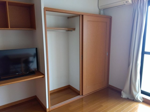 レオパレスメゾンドゥ　ベルヴュの収納