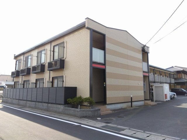 レオパレスメゾンドゥ　ベルヴュの外観