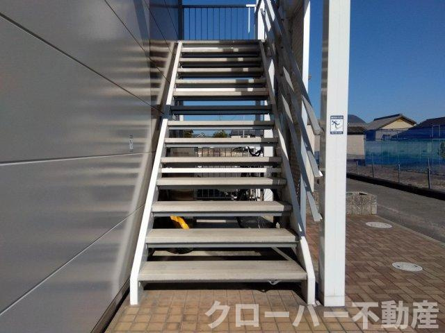 レオパレス城南のエントランス