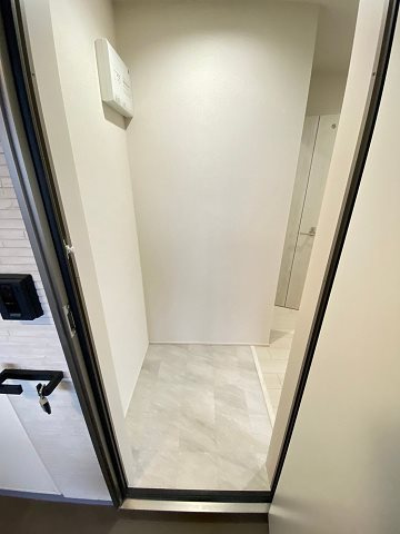 フジパレス西宮能登の玄関