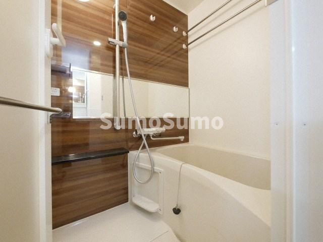 大阪市中央区材木町の賃貸マンションの浴室