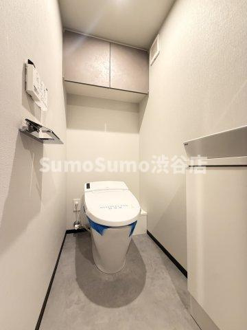 プライムガーデン恵比寿南のトイレ|落ち着いた色調のトイレです