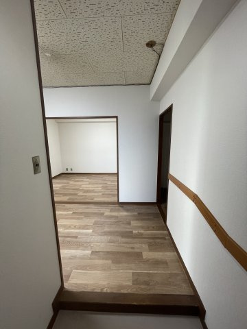 徳久マンションの玄関