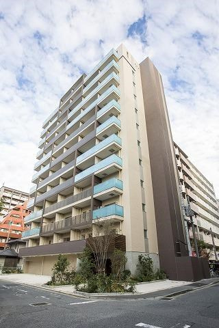 アルティザ平尾の外観