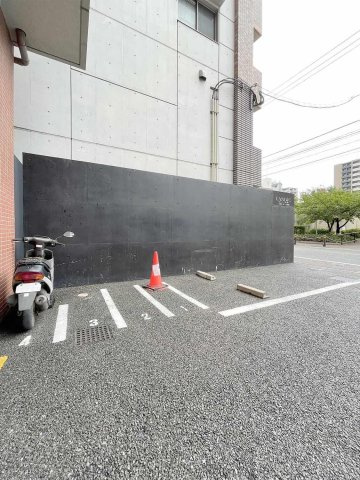 アソシアグロッツォ天神ザ・ガーデンの駐車場