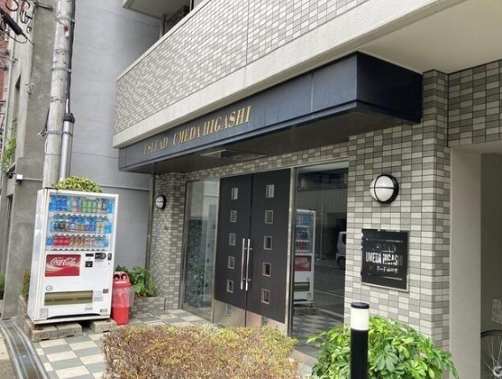 エスリード梅田東のエントランス