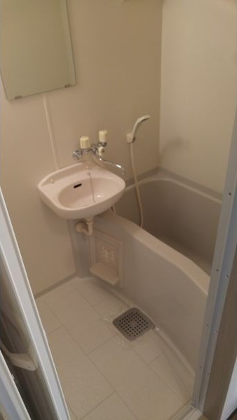 エステムコート芦屋西の浴室