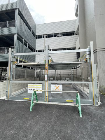 MODERN PALAZZO博多Bayの駐車場
