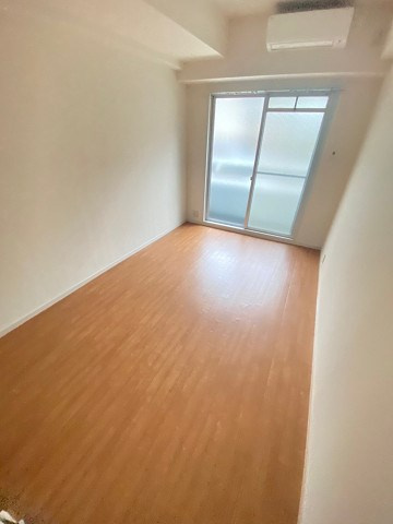 レジーナ西宮北口の居間・リビング