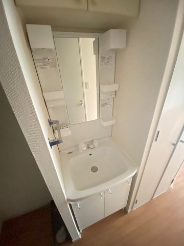 レジーナ西宮北口の洗面所