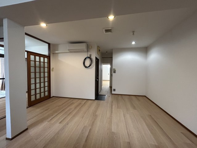 【居間・リビング】