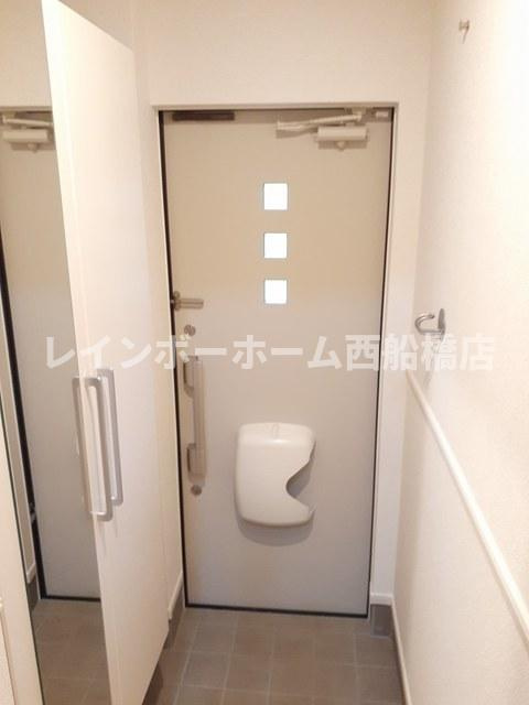 メゾンエスポワールの玄関