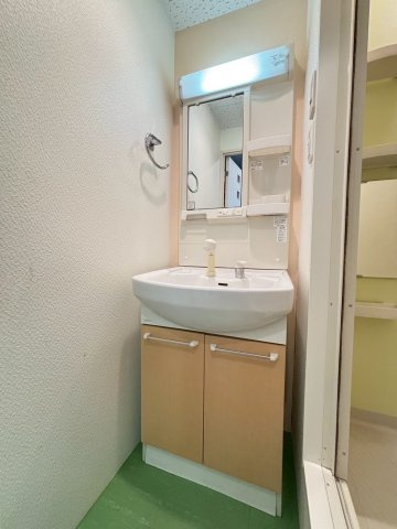 福岡市東区箱崎ふ頭３丁目の賃貸マンションの独立洗面台