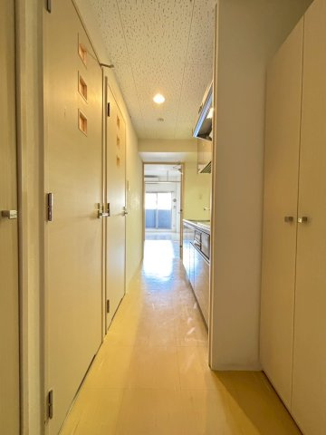 福岡市東区箱崎ふ頭３丁目の賃貸マンションのロビー