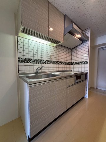 福岡市東区箱崎ふ頭３丁目の賃貸マンションのキッチン