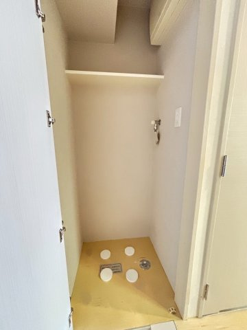 福岡市東区箱崎ふ頭３丁目の賃貸マンションの玄関