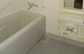 KS桜川の浴室