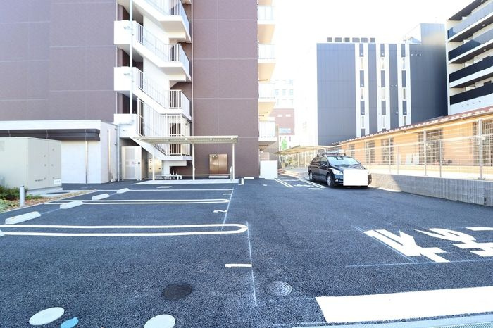 LIGHT  HOUSEの駐車場