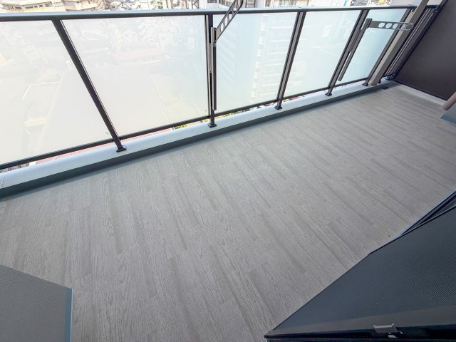 大阪市此花区西九条５丁目の賃貸マンションのバルコニー