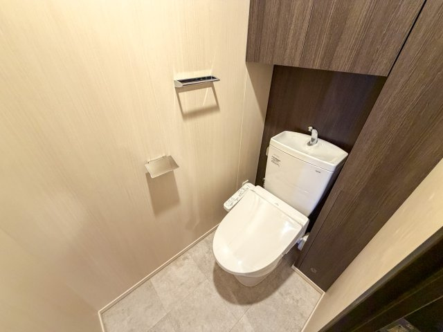 大阪市此花区西九条５丁目の賃貸マンションのトイレ
