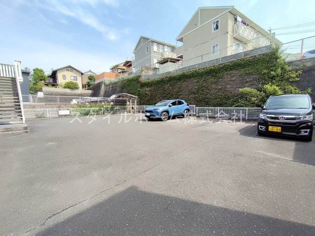 ル・ヴェールの駐車場