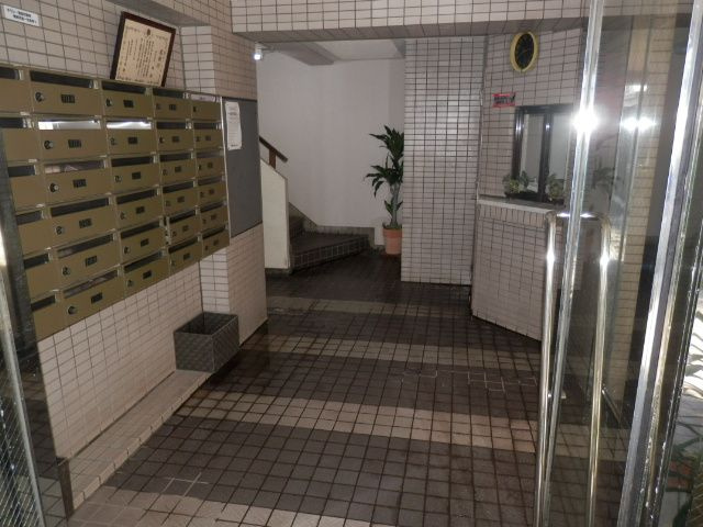 【エントランス】 | 雅ビル | エントランス部。