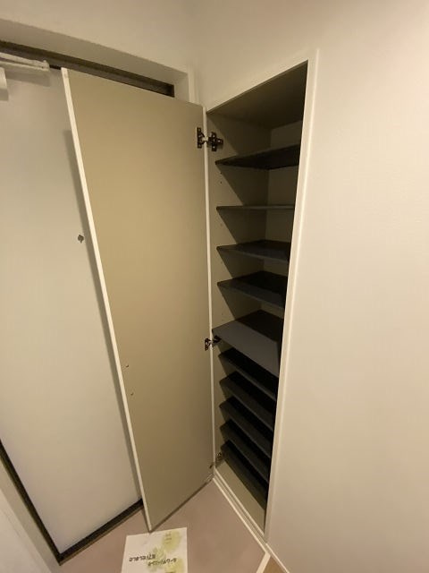 エリシオン大物町の収納