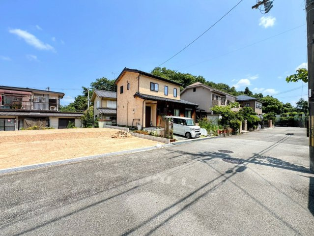 生瀬高台の前面道路含む現地写真
