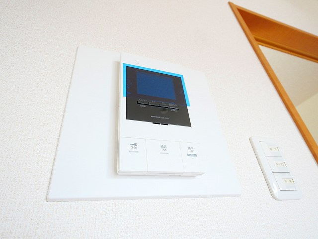 ドゥジェームならのセキュリティ|モニター付きインターホン完備