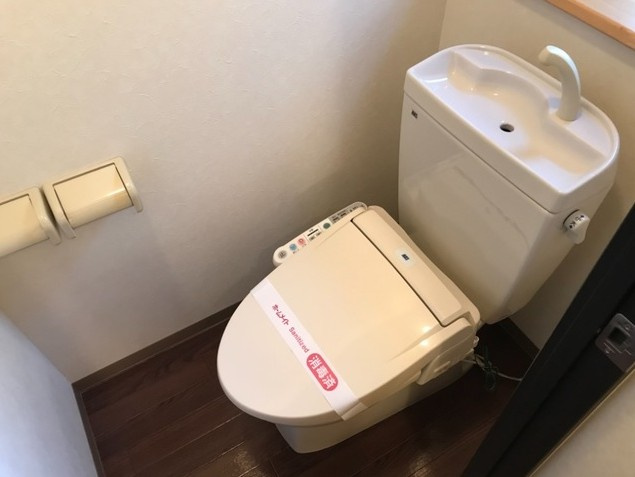 クレシアのトイレ