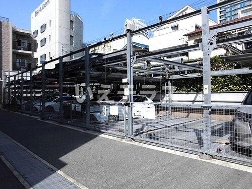 ライオンズ新神戸山の手レジデンスの駐車場
