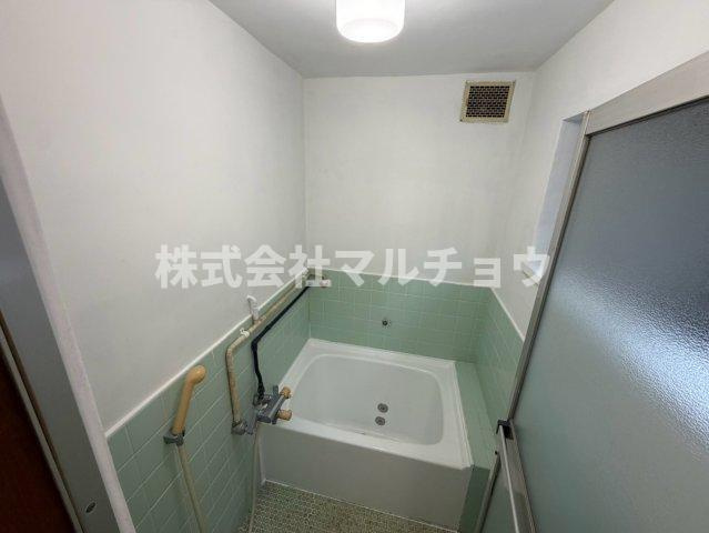 文里ハイツの浴室|日々の疲れを癒すお風呂付です