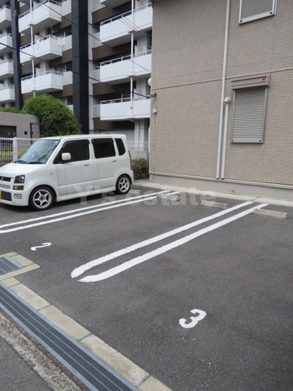 【駐車場】 | ラヴェルドミール