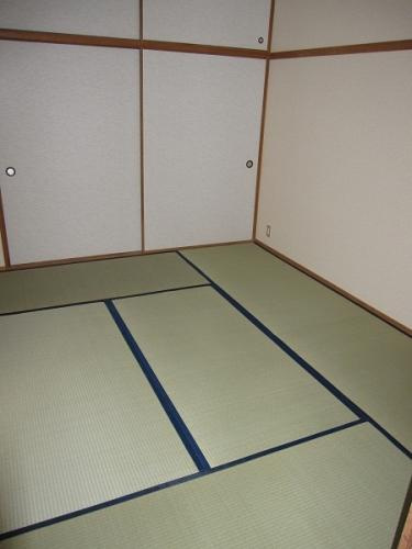 サンハイツやひろの和室