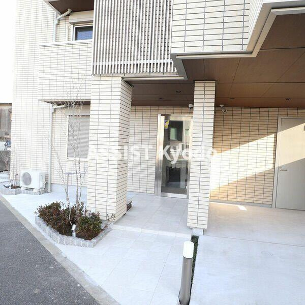 世田谷区大原１丁目の賃貸マンションのエントランス