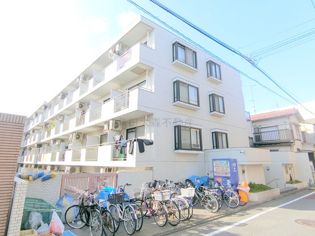 日興パレス羽田パ－トⅡの外観|1988年11月築RC鉄筋コンクリート造4階地下1階建て総戸数56戸
東京都大田区羽田3丁目　京急空港線穴守稲荷駅徒歩4分
