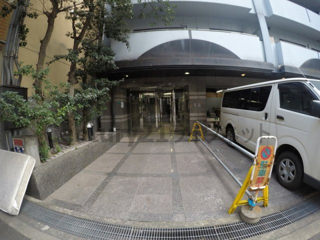 【エントランス】 | レバンガ十三アパートメント