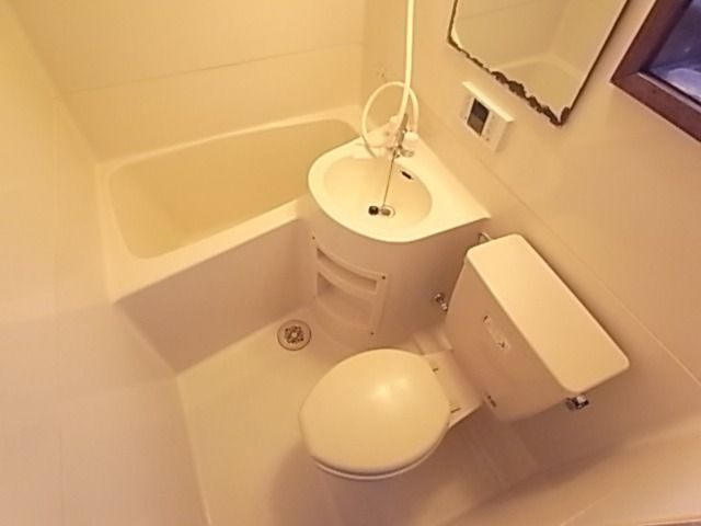 細谷ハイムBの浴室