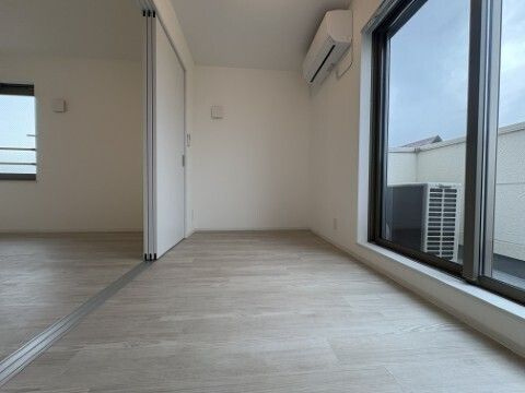 ジーメゾン春日部千間の寝室