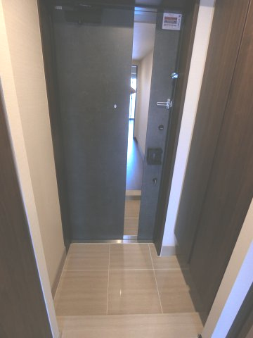 ラティエラ武蔵小杉の玄関