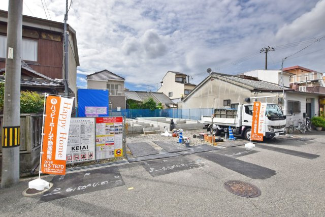テラシエ西難波町2丁目新築一戸建て│4LDK+並列駐車２台可（制限有）