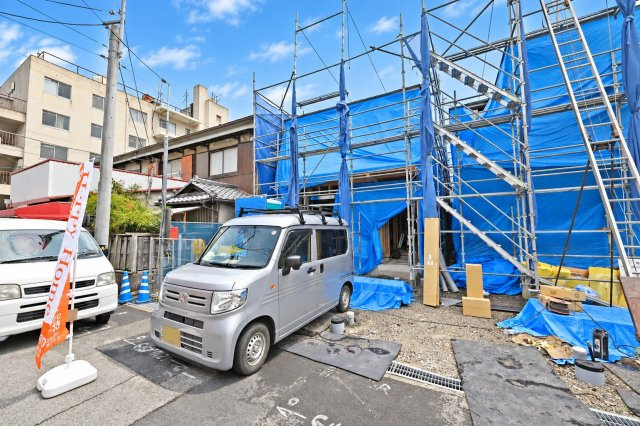 テラシエ西難波町2丁目新築一戸建て│4LDK+並列駐車２台可（制限有）