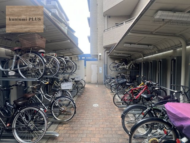 サンヴェール大阪城公園の駐輪場