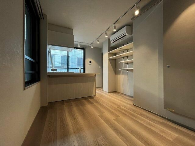 アピチェ南千住Ａ棟の居間・リビング