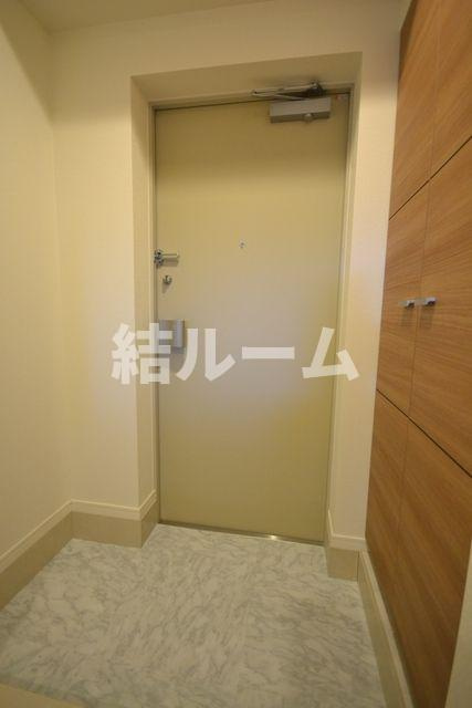 豊島区南池袋４丁目の賃貸マンションの玄関