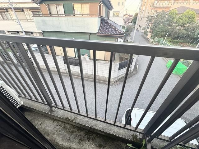 柏市豊四季のアパートのバルコニー