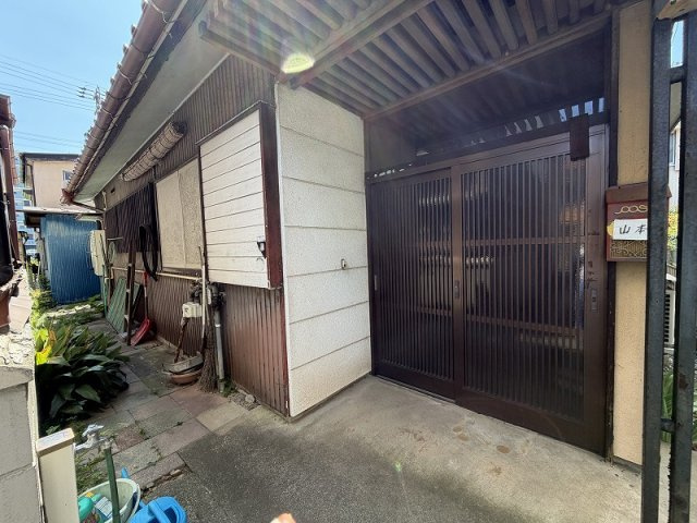 各務原市那加信長町3丁目の外観