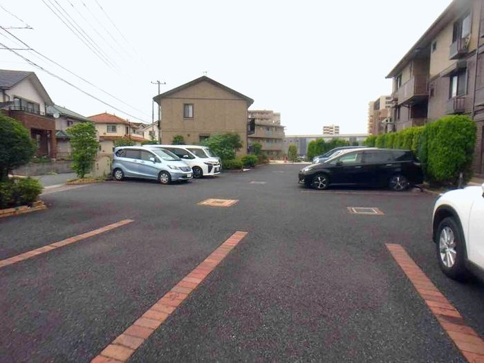 セントラルパークハイツ　Ａ・Ｂの駐車場
